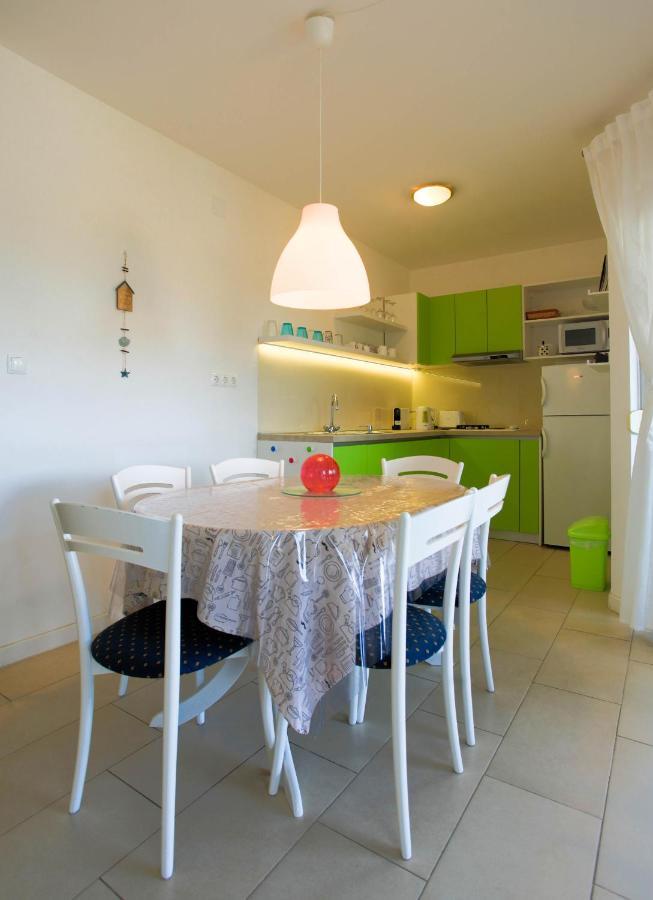Apartman Kimi 실로 외부 사진