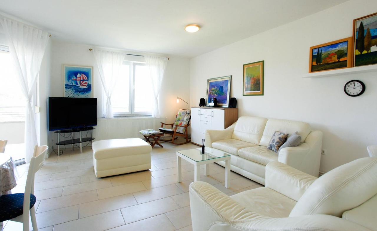 Apartman Kimi 실로 외부 사진